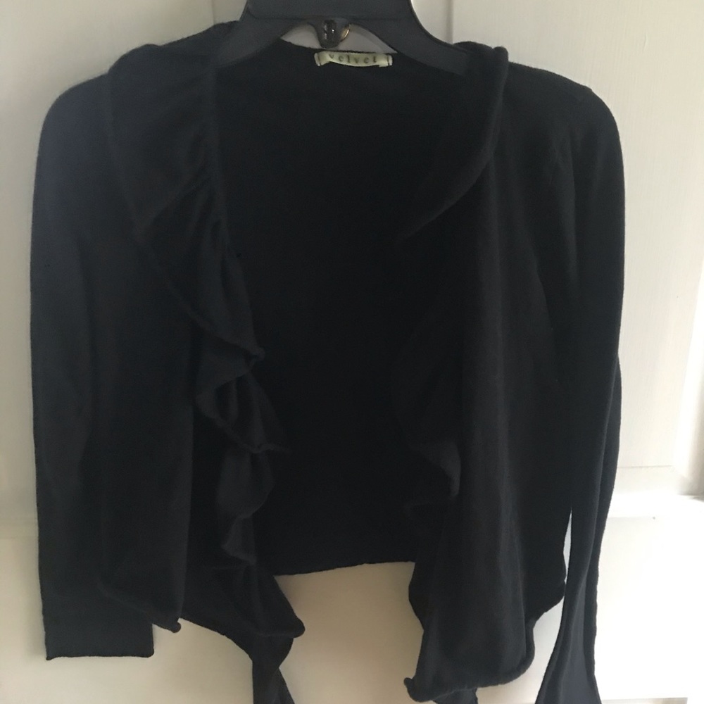 Velvet Brand Cotton Ruffled Wrap, M